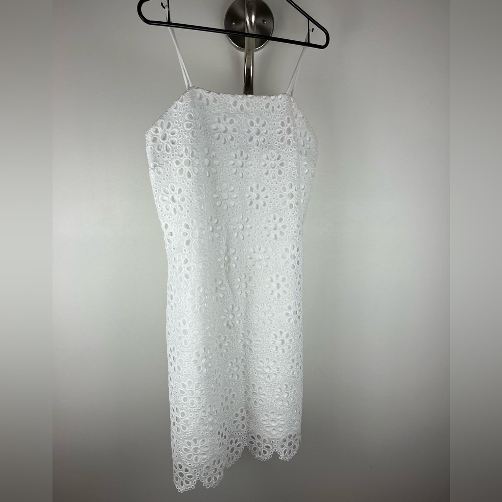 Suzy Shier White Floral Eyelet Lace Dress - Size Large